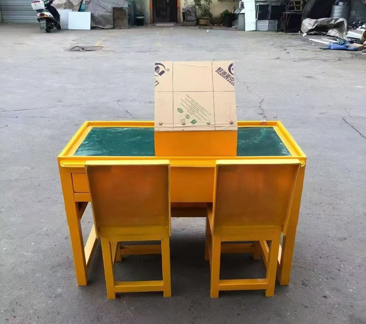 阿克陶防静电导通桌井下煤矿火工品发放桌：危险品流转的安全守护者